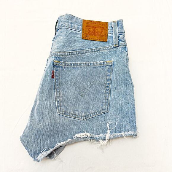 Levi's 501 Button Fly Denim Jeans Cutoff Raw Hem Size 28 - Picture 6 of 6